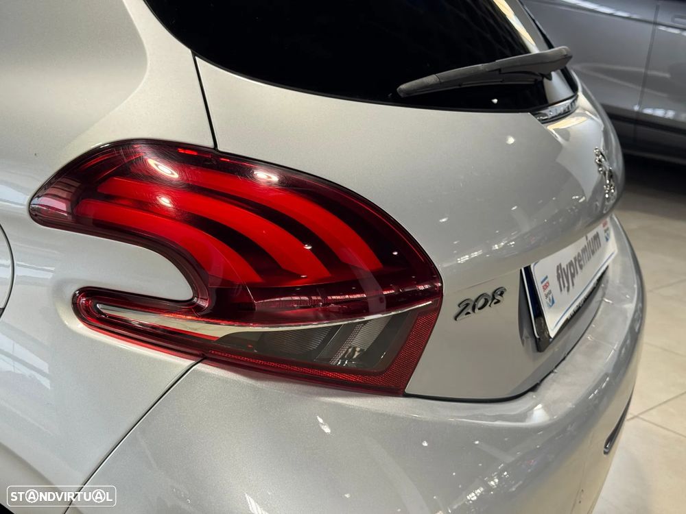 Peugeot 208 1.2 PureTech Style - 12