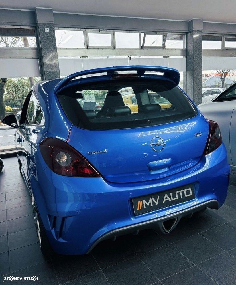 Opel Corsa 1.6 Turbo OPC - 4