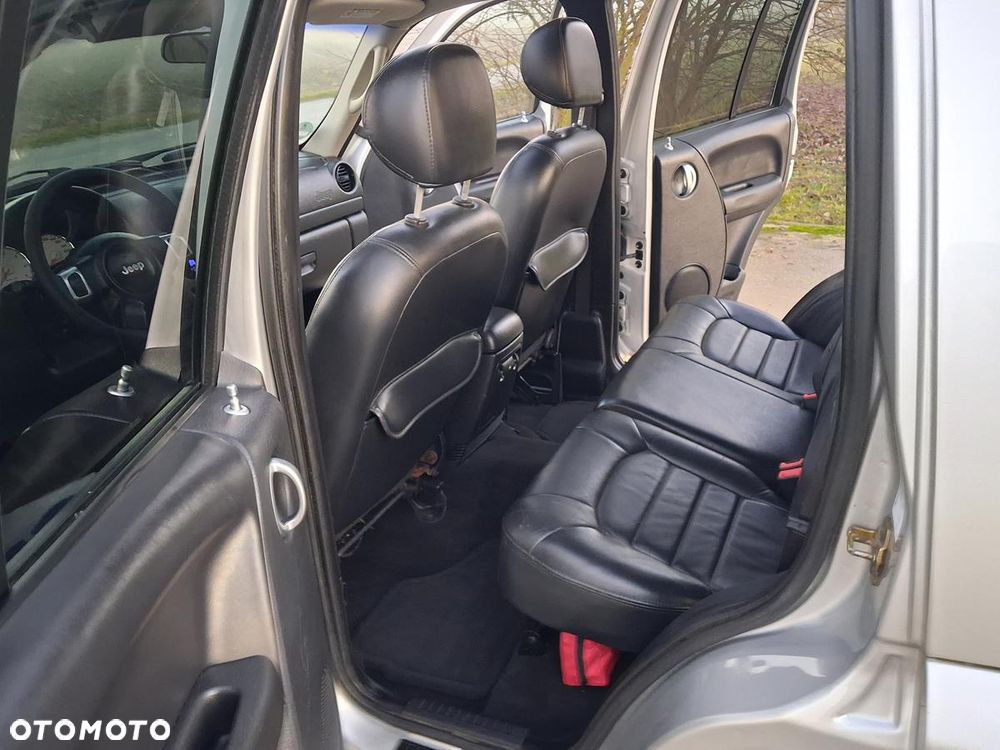 Jeep Cherokee 3.7 Limited - 24