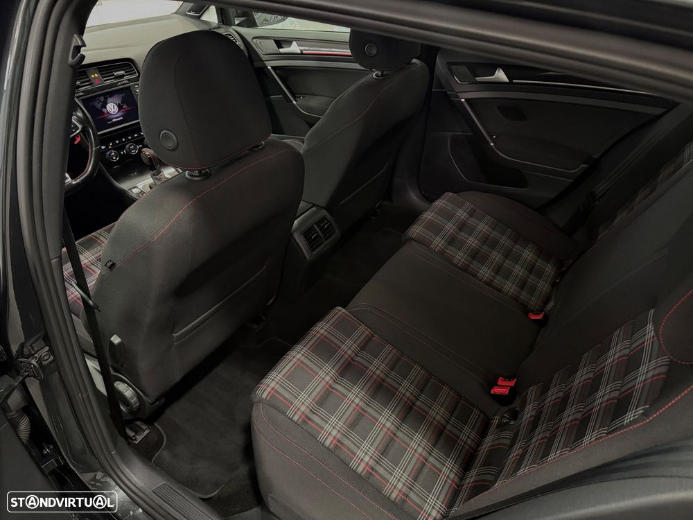 VW Golf 2.0 TSi GTi DSG - 13