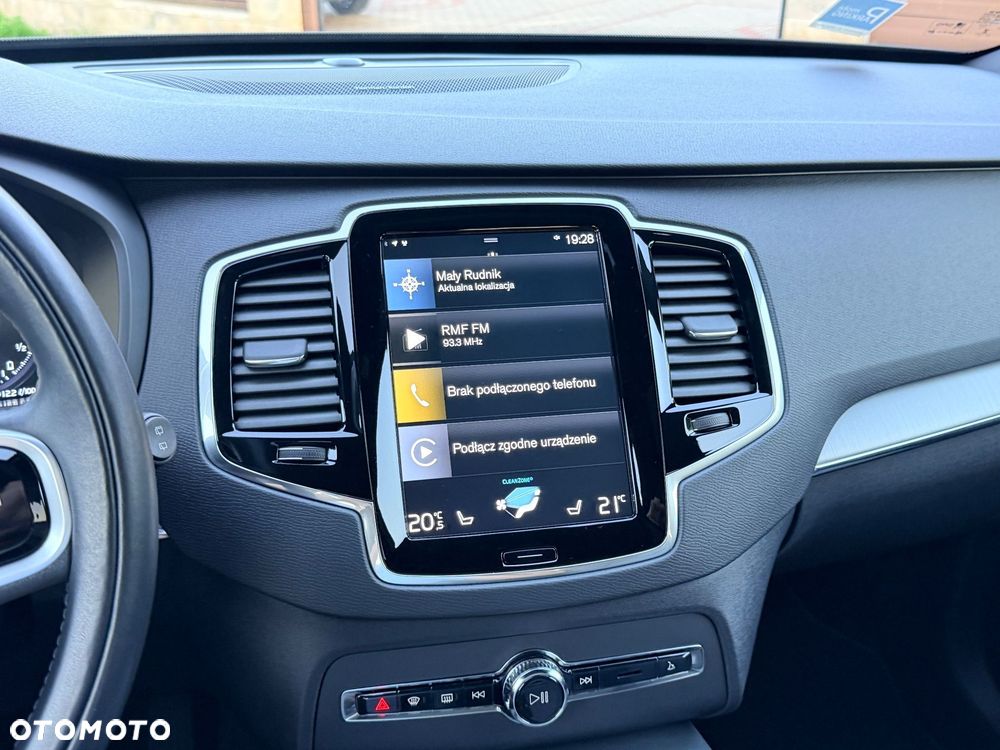 Volvo XC 90 - 21