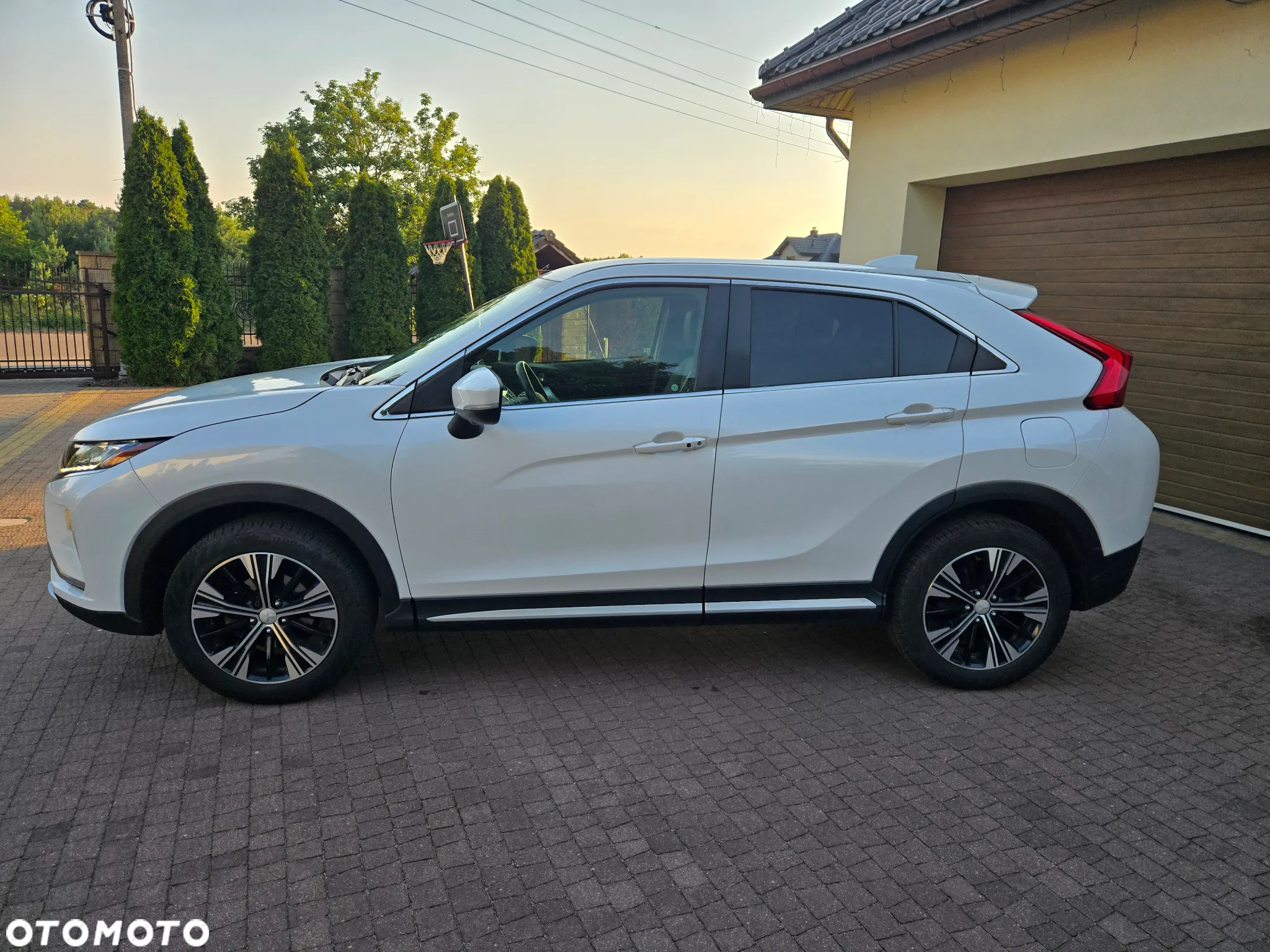 Mitsubishi Eclipse Cross 1.5 T GPF Intense Pro CVT 4WD - 10
