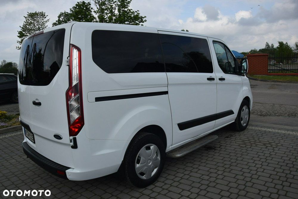 Ford Transit Custom - 11