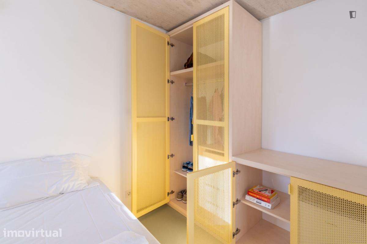 Quarto - localizado em Sete Rios Lisbon - Grande imagem: 3/6