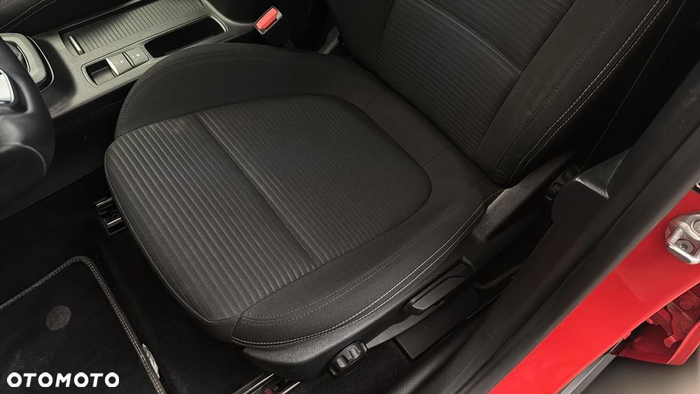 Ford Focus 1.0 EcoBoost mHEV Titanium X - 12