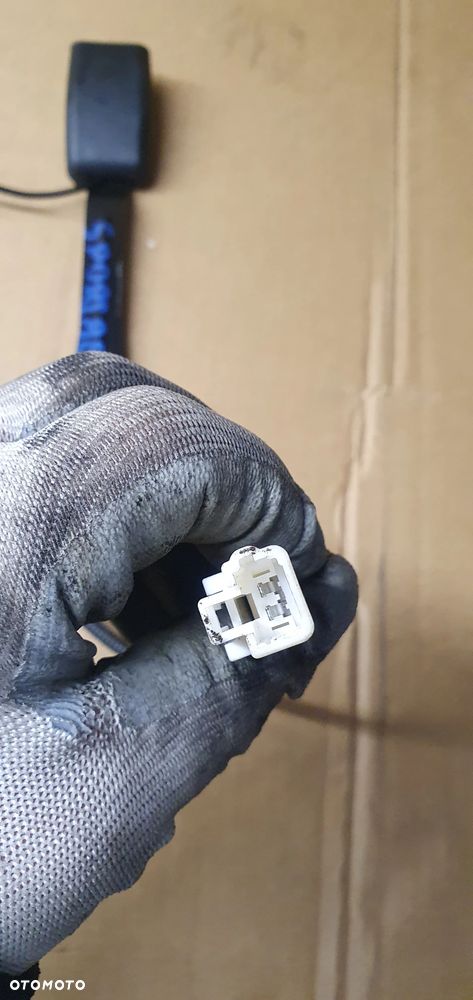 Zapinka pasa prawy przód przednia prawa pasażera Kia Sportage III 88840-3U201 88840-3U201WK - 3