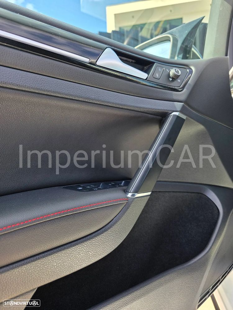 VW Golf GTI Performance BlueMotion DSG - 14