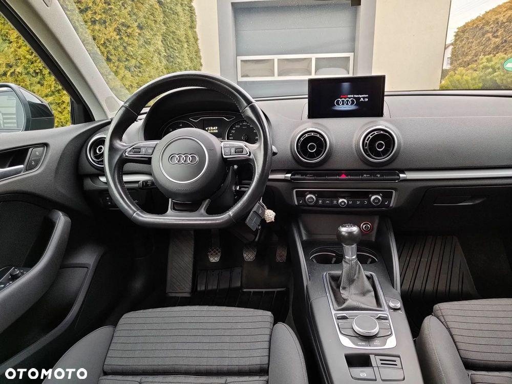 Audi A3 Sportback 2.0 TDI S line Sportpaket - 8