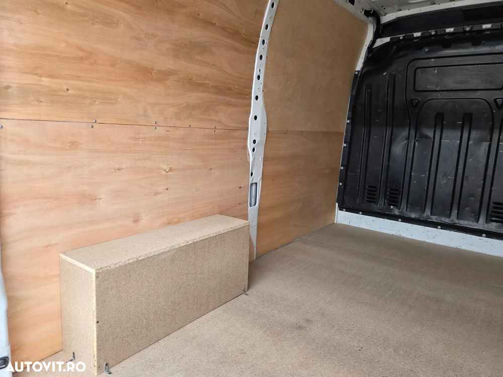 Renault New Master L2H2 - 12