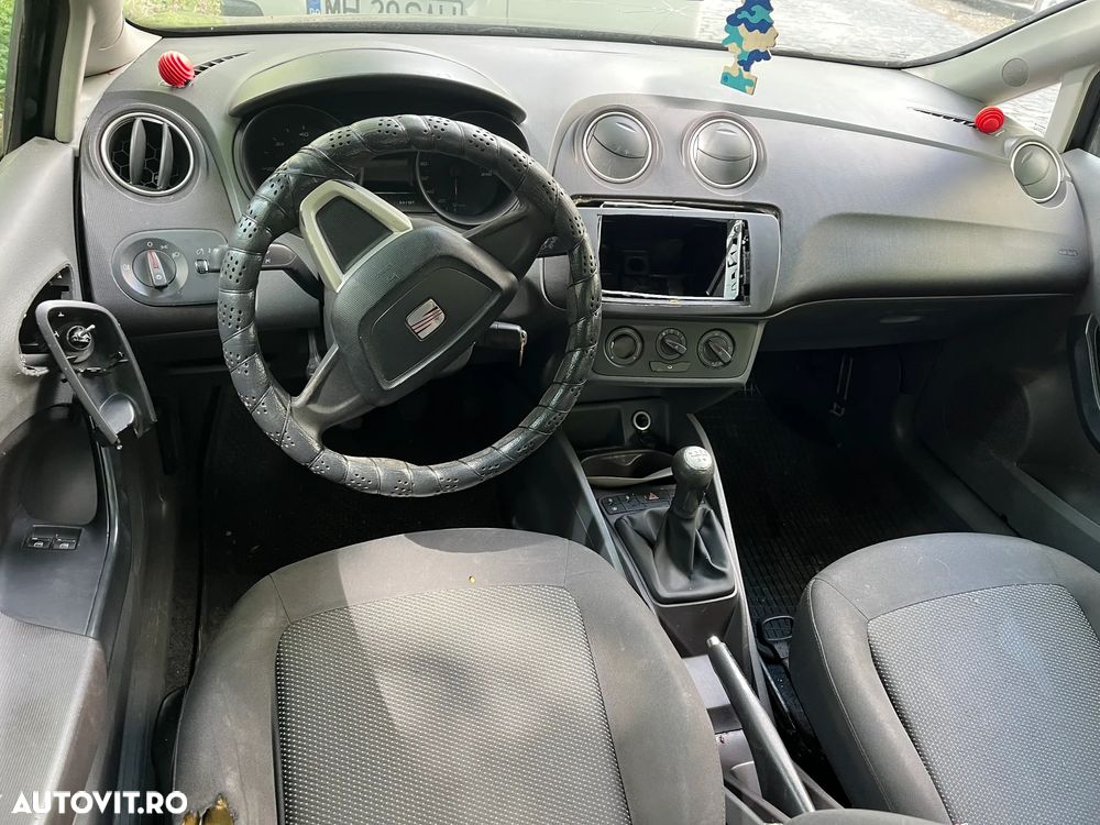 Dezmembrez Seat Ibiza 2010 1,4 TDI BMS  culoare negru - 6