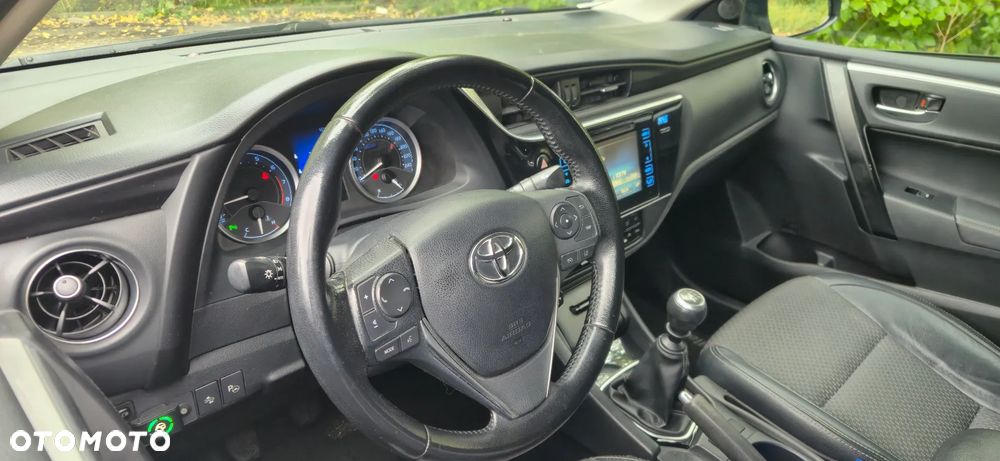 Toyota Corolla 1.6 Prestige - 8