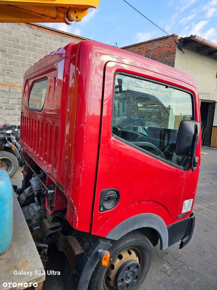 Kabina goła Maxity Cabstar 07-22r wszystkie części - 2