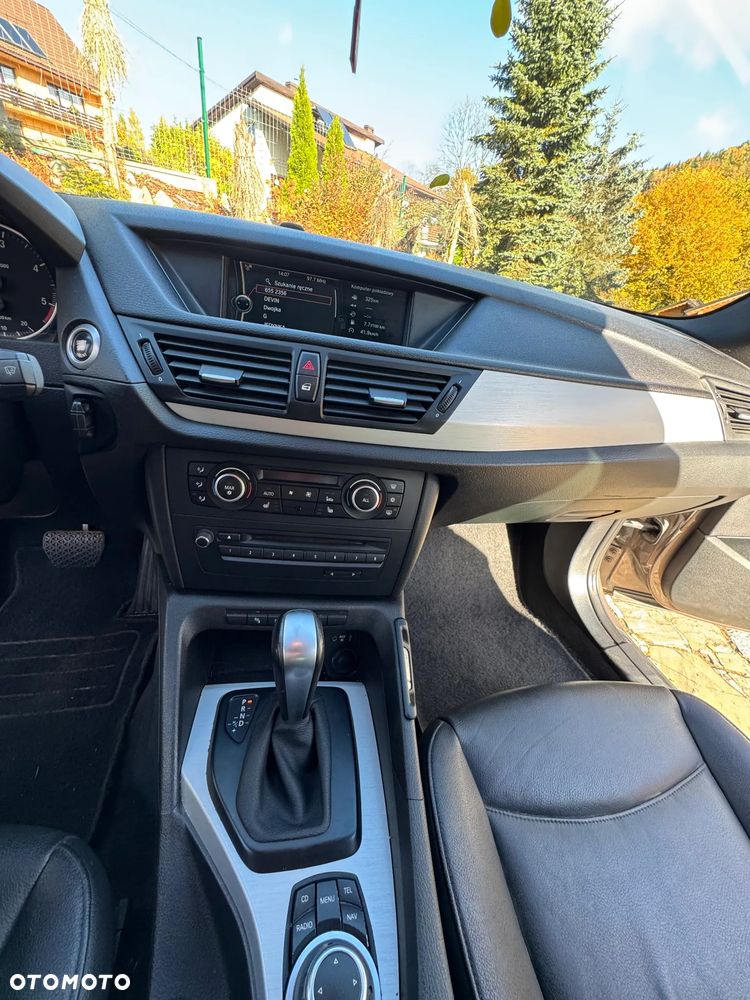 BMW X1 xDrive20d - 17