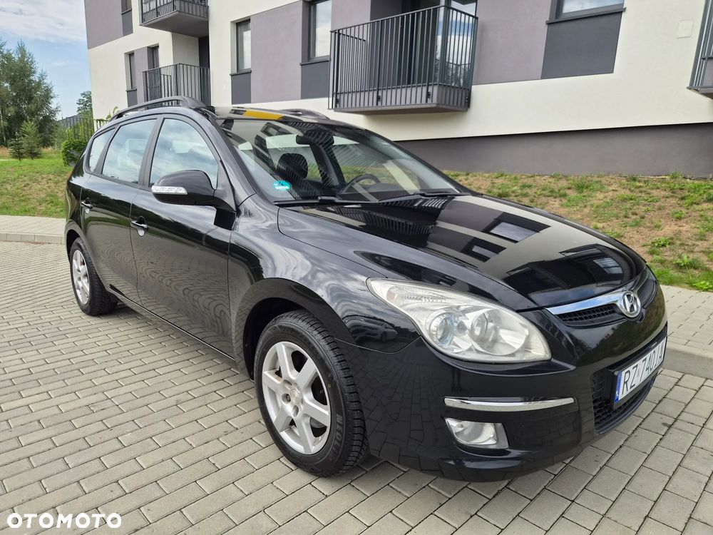 Hyundai i30 2.0 Premium - 4