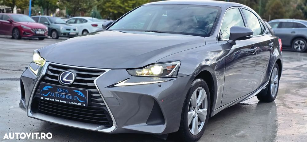 Lexus Seria IS 300h Executive Plus - 21