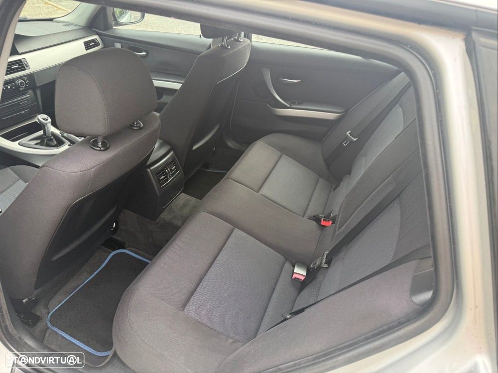 BMW 318 d Navigation - 7