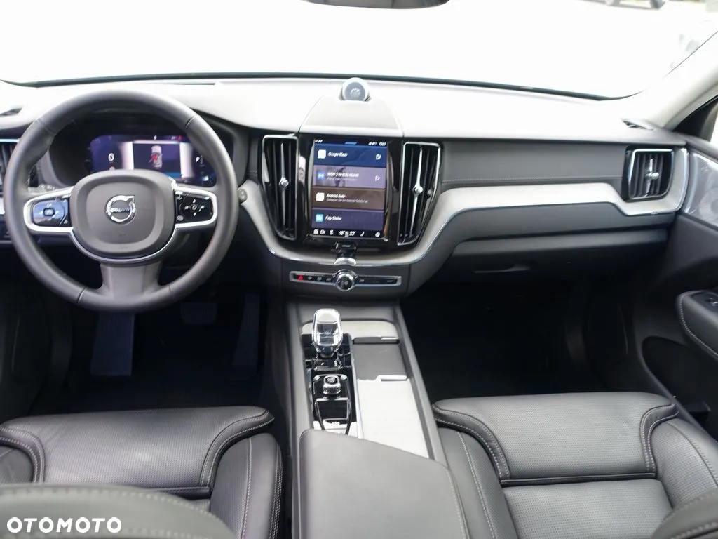 Volvo XC 60 B5 B AWD Ultra Dark - 9