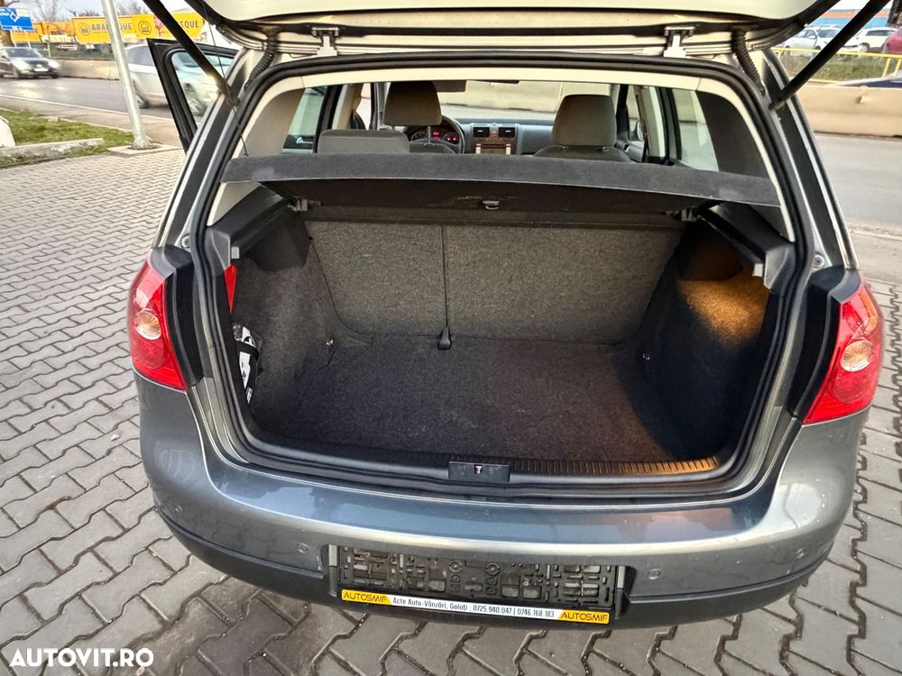 Volkswagen Golf 1.9 TDI DPF Tour - 24
