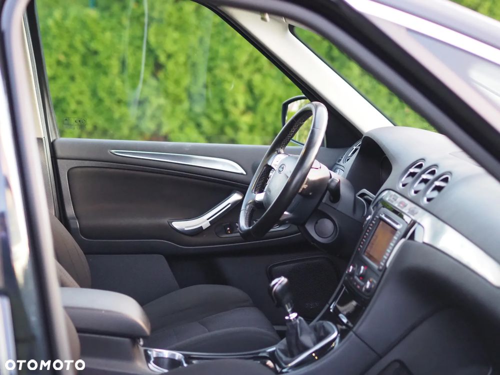Ford S-Max - 8