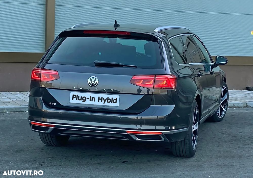 Volkswagen Passat - 13