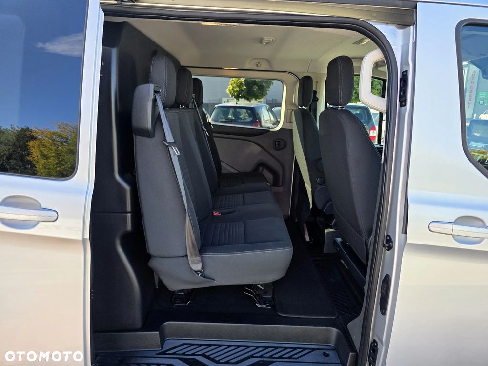Ford TRANSIT CUSTOM - 8