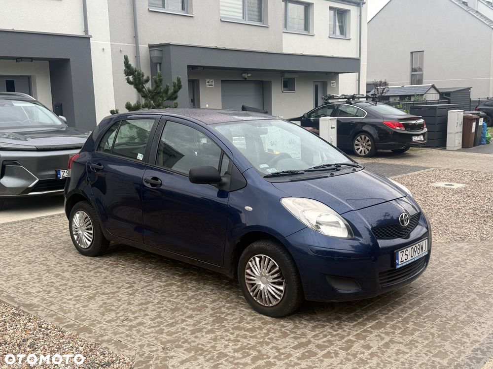 Toyota Yaris 1.0 Active - 2