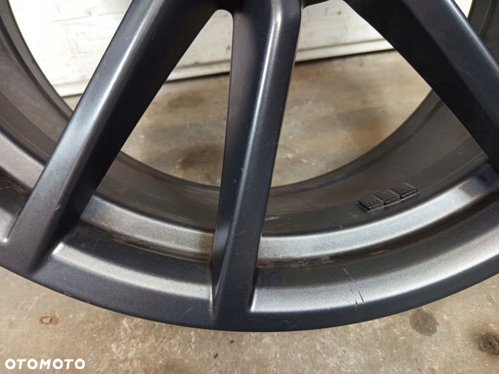FELGA VW PASSAT 3G 3G0 PRETORIA 3G0601025 BH 19” 19 8J ET44 5X112 - 4