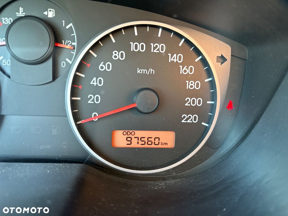 Hyundai i20 1.2 Classic + - 6