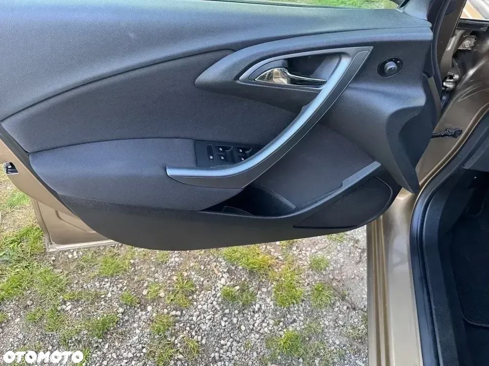 Opel Astra - 11