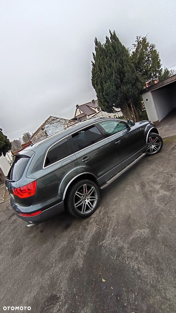 Audi Q7 - 7
