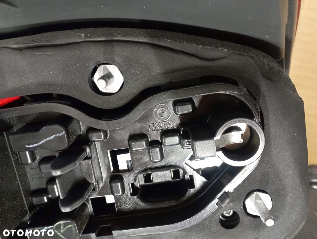 BMW X5 E70 LAMPA PRAWA TYŁ TYLNA - 3