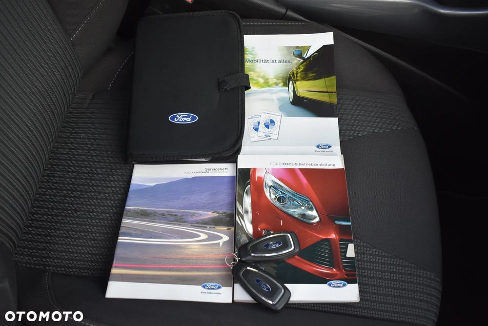 Ford Focus 1.6 EcoBoost Titanium - 28