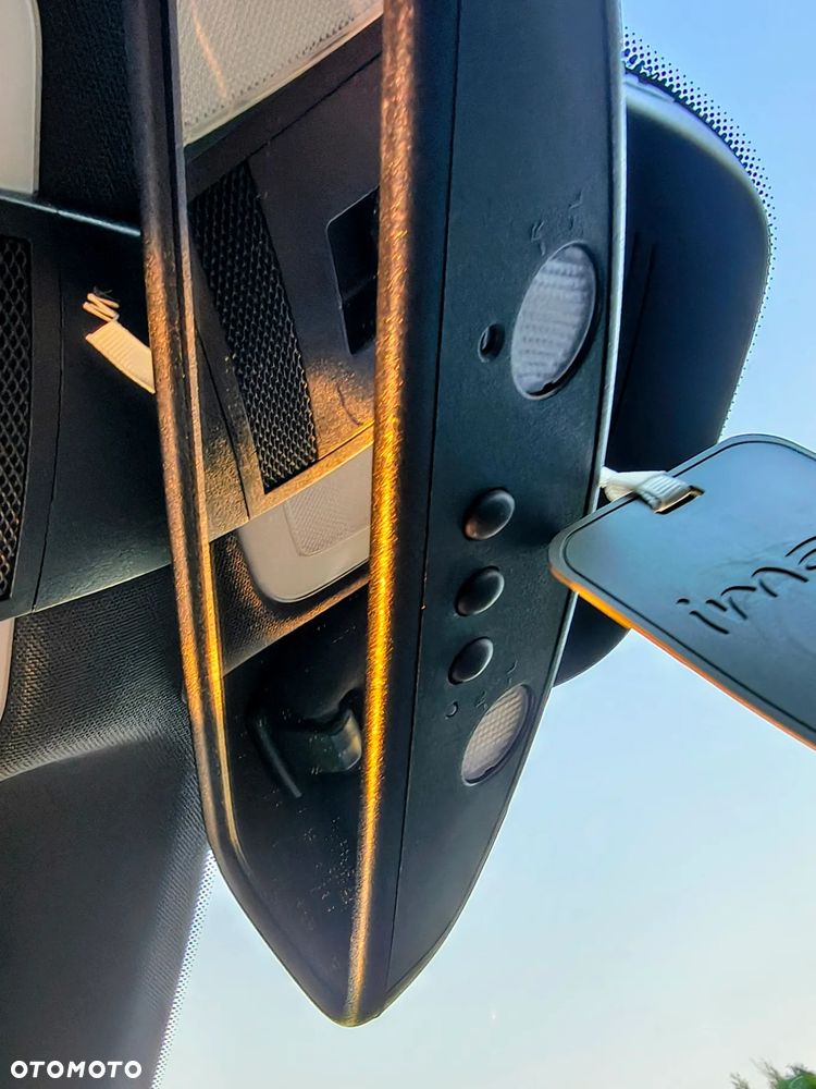 Mercedes-Benz Klasa C 300 CDI BlueEff 4-Matic Avantgarde - 20