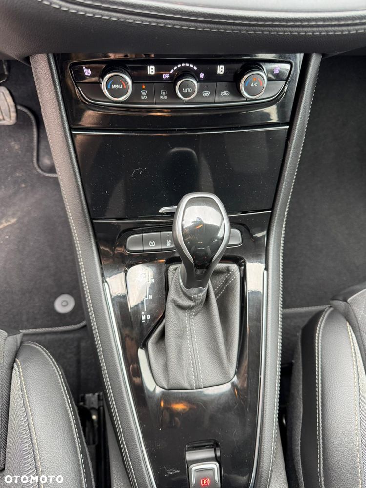 Opel Grandland X 1.2 T GPF Elegance S&S - 16