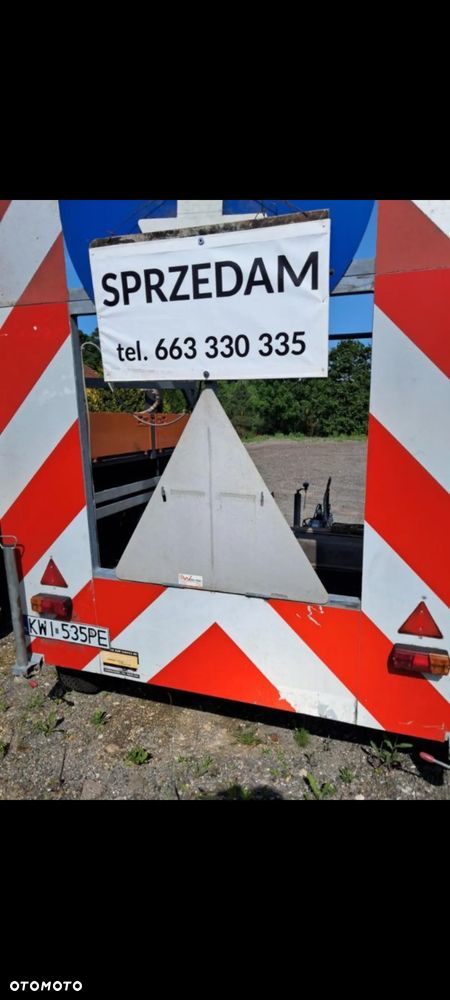 przyczepa sygnalizacyjna ostrzegawcza - 2