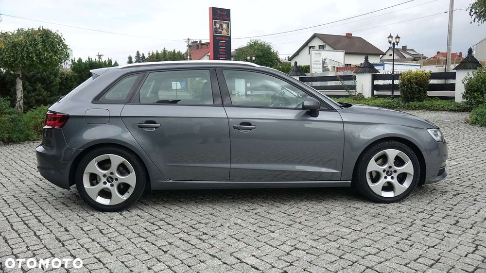 Audi A3 Sportback - 15