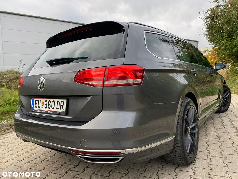 Volkswagen Passat Variant 2.0 TDI SCR DSG Highline - 9