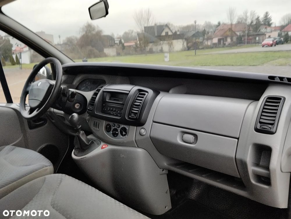 Renault Trafic 2.0 115 KM !!! KLIMA ! SPROWADZONY/ZAREJESTROWANY !!! ŁADNY I ZADBANY !!!Nie Vivaro - 15