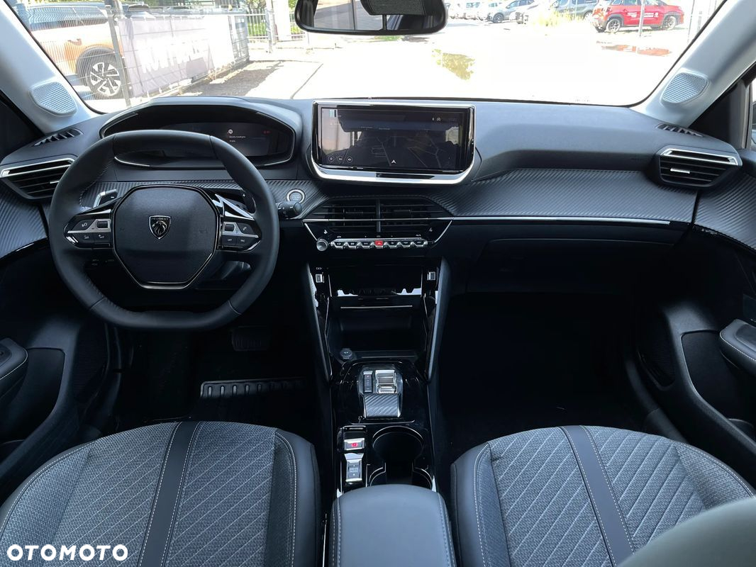 Peugeot 208 1.2 mHEV Allure - 20