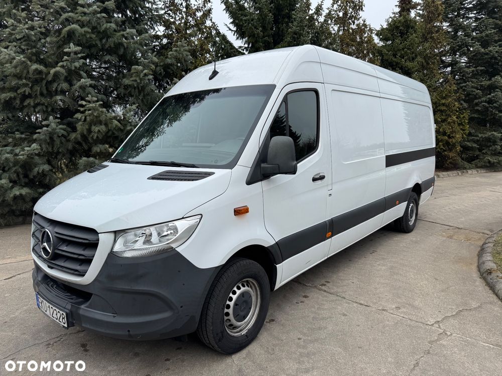 Mercedes-Benz Sprinter - 2