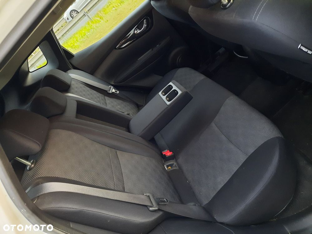 Nissan Qashqai 1.5 dCi Tekna - 22