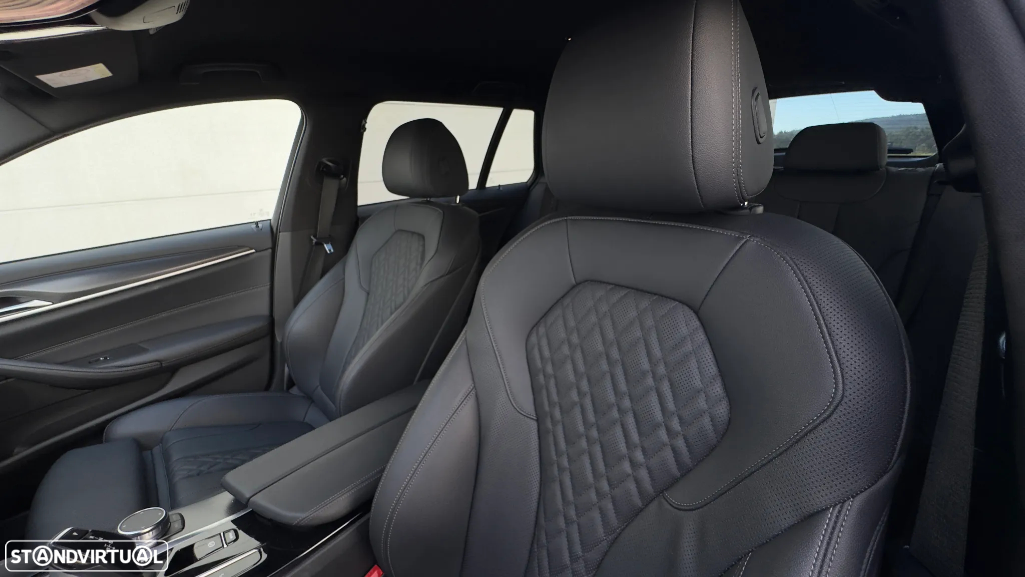 BMW 520 d Pack Desportivo M Auto - 16