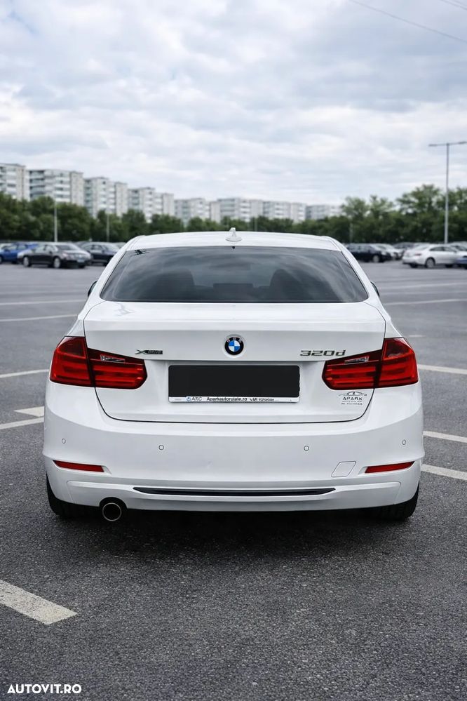BMW Seria 3 320d Aut. Sport Line - 5