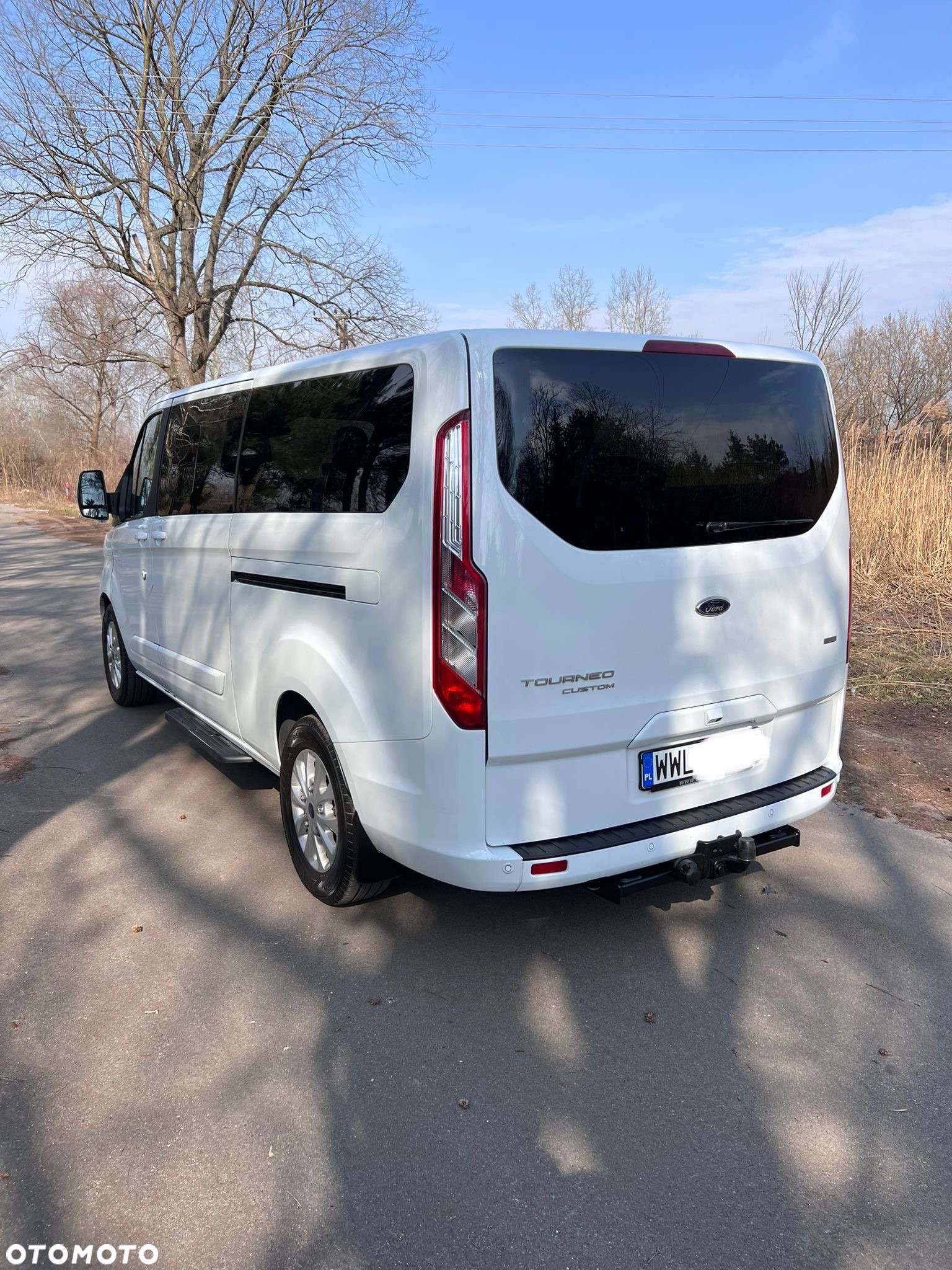 Ford Tourneo Custom 320 L2H1 VA Autm Titanium X - 4