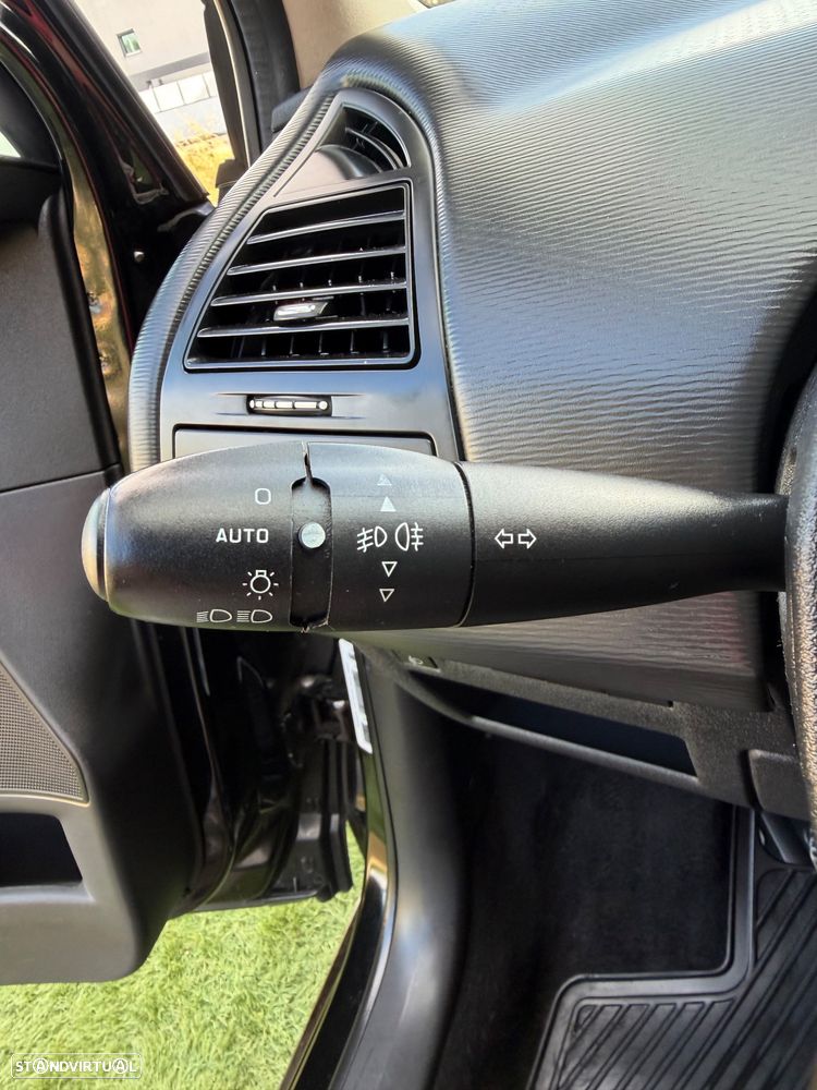 Citroën C4 1.6 HDi VTR Pack - 18