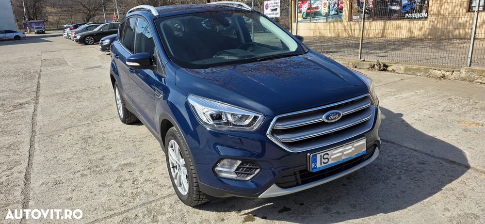 Ford Kuga - 10