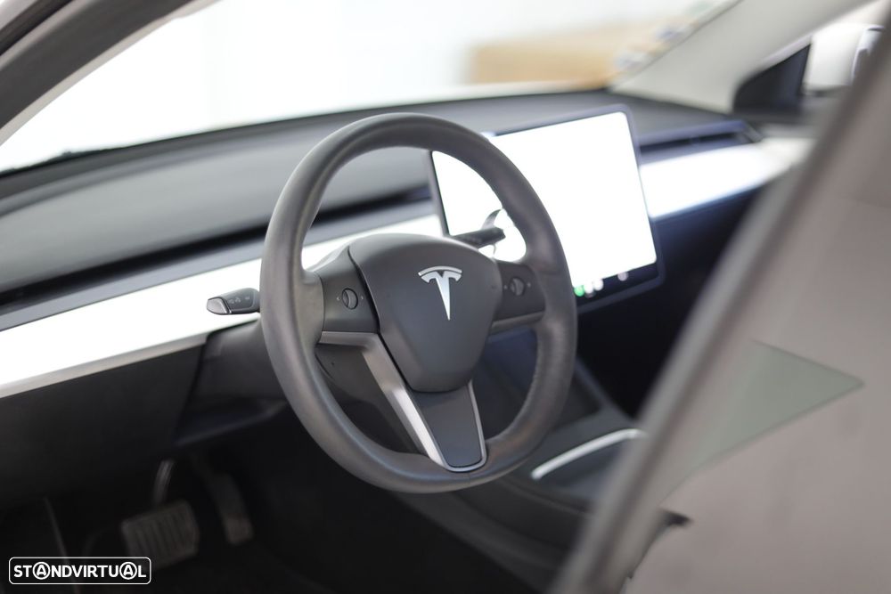 Tesla Model 3 Long-Range Dual Motor AWD - 9