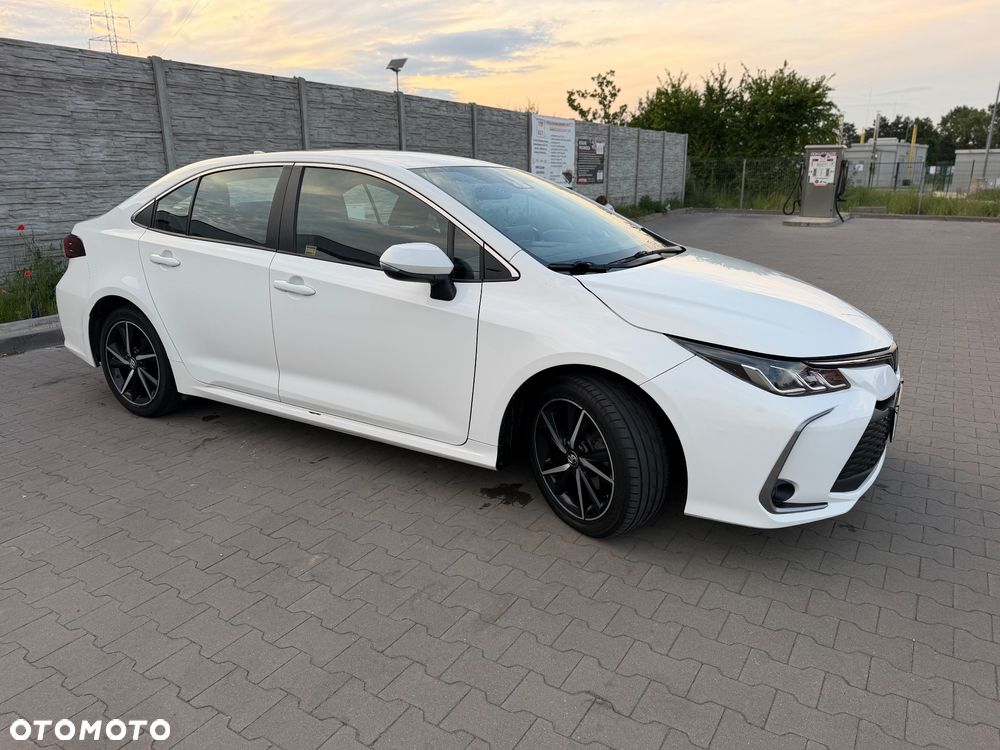 Toyota Corolla - 4