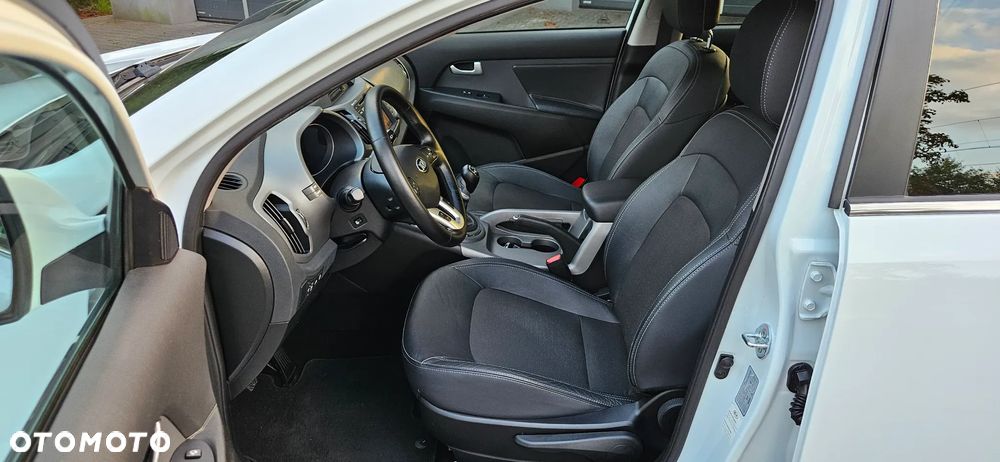 Kia Sportage - 16