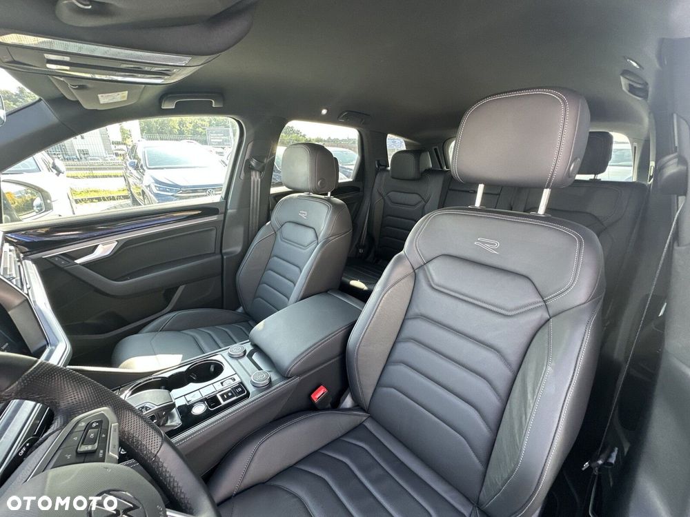 Volkswagen Touareg 3.0 V6 TDI 4Motion R-Line - 12
